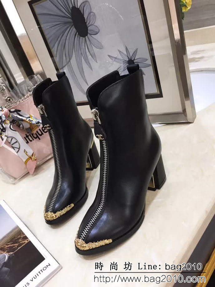 CHANEL香奈兒 明星同款 經典款 粒面牛皮女靴 QZS2593